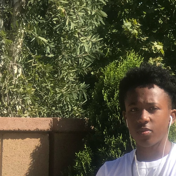 Meet your Posher, Julius - Picture 1 of 1